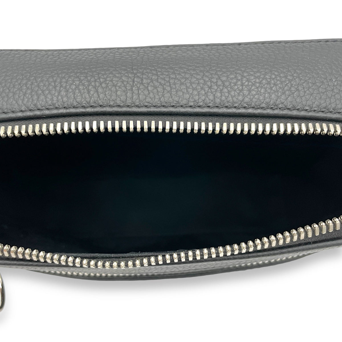 Safari Black Messenger in Calfskin, Silver hardware