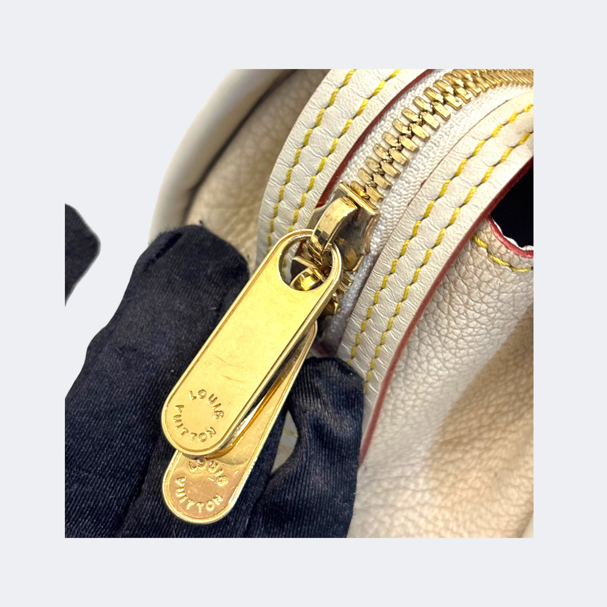 Louis Vuitton White Suhali Leather L'Epanoui PM Bag