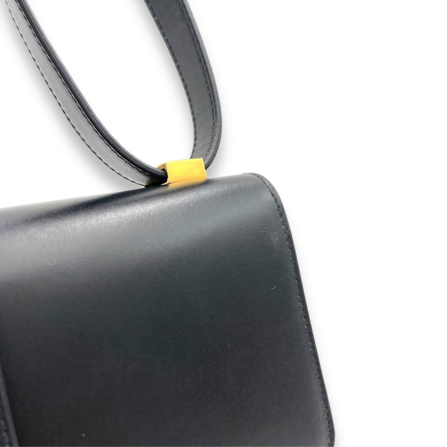 30 Montaigne Medium Black Crossbody Bag in Calfskin, Gold hardware