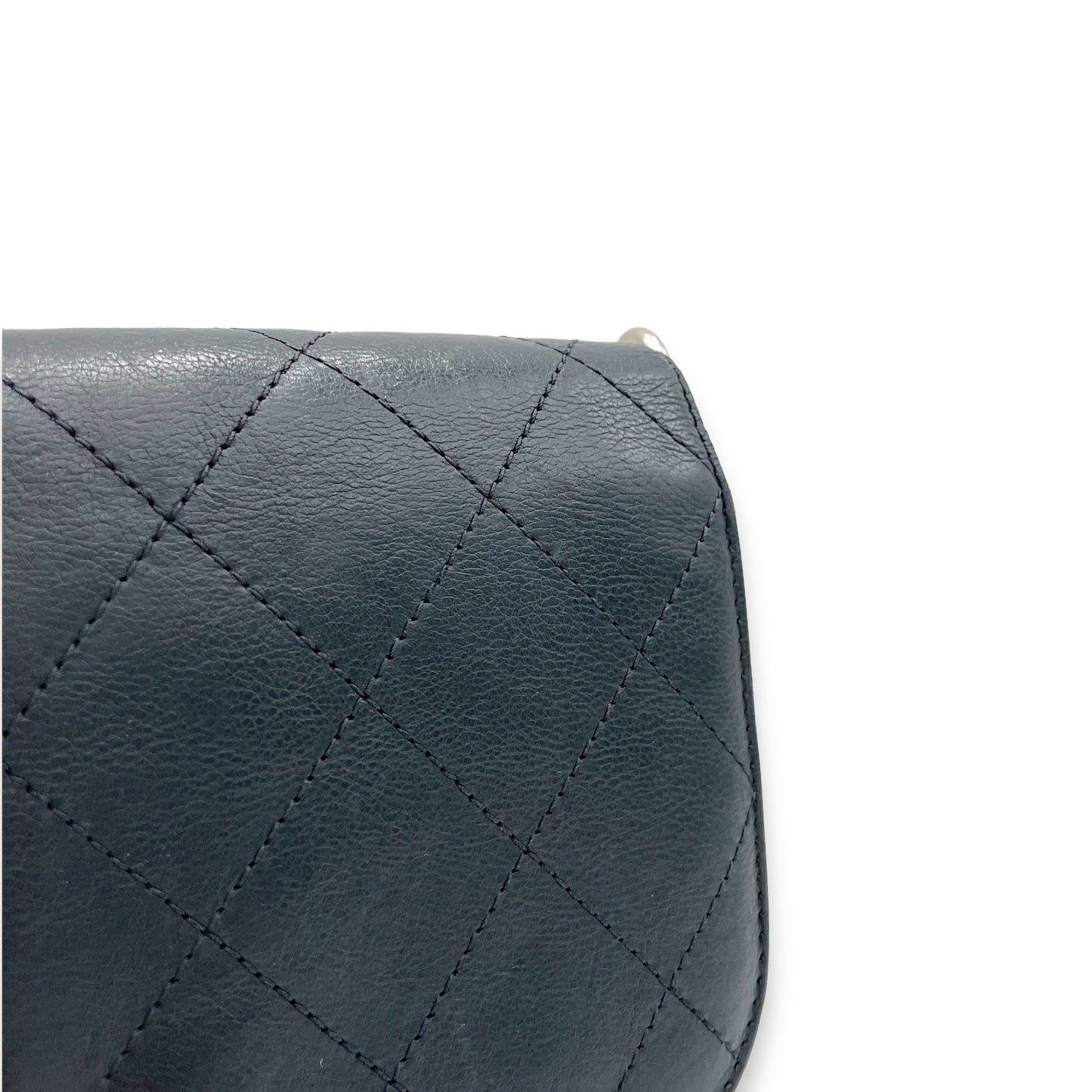 Classic Crossbody Bag Black in Calfskin, Gold hardware