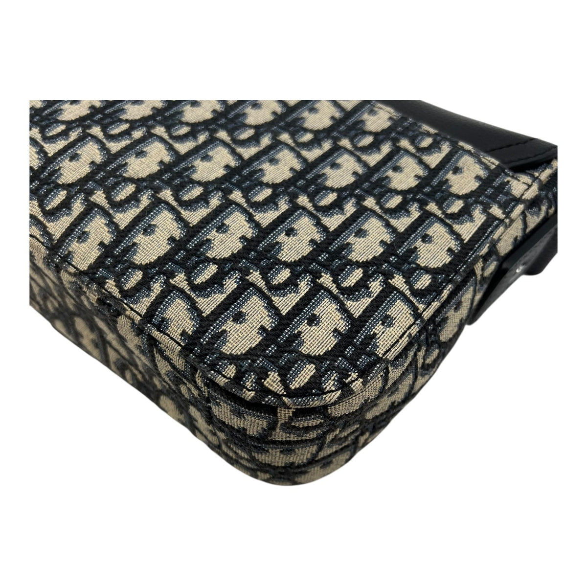 Saddle Brown Messenger in Jacquard, Silver hardware