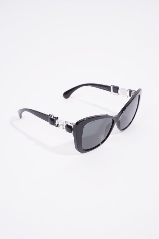 Chanel Glass Pearl Sunglasses Black Acetate 55m 16mm