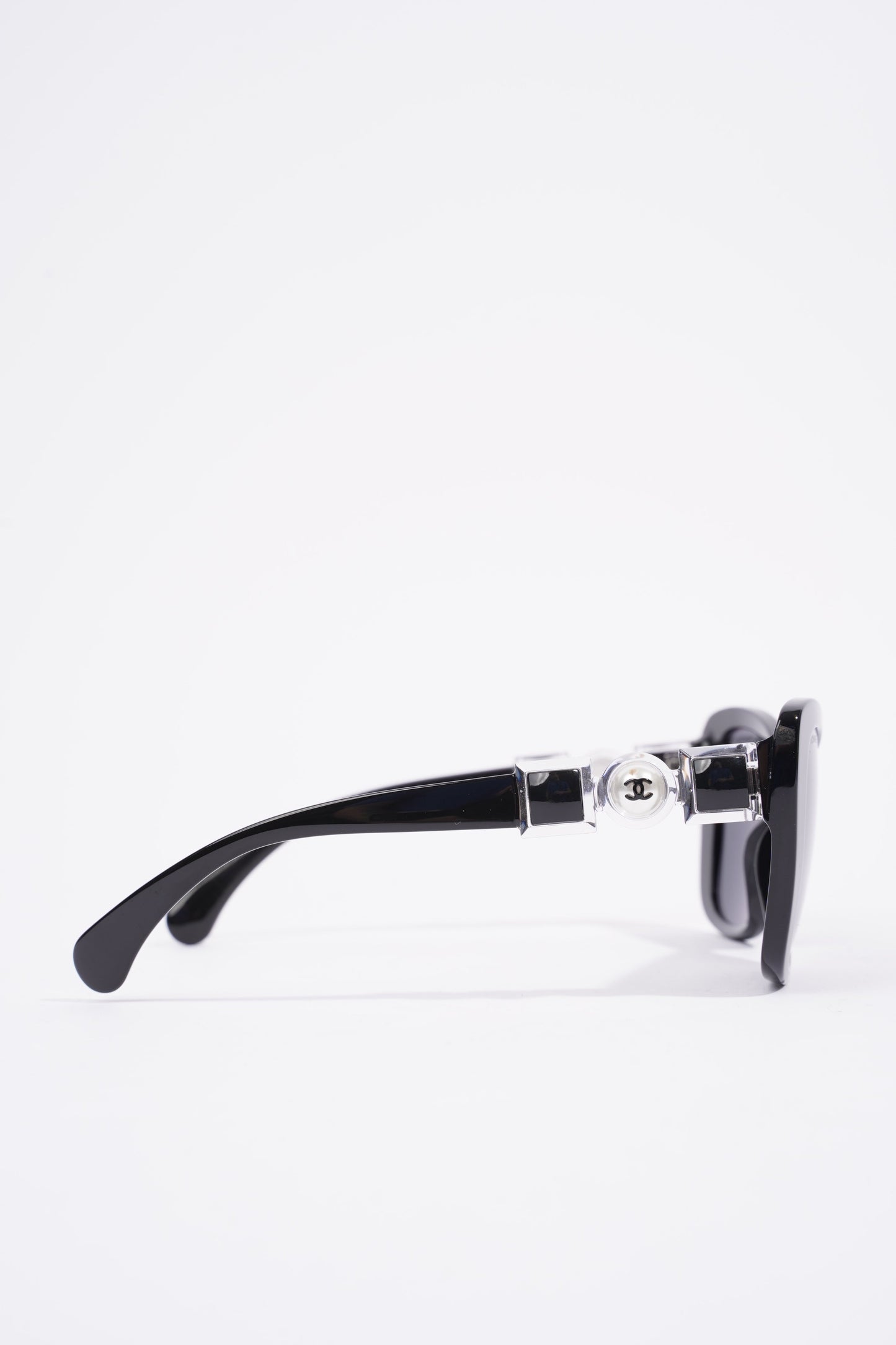 Chanel Glass Pearl Sunglasses Black Acetate 55m 16mm