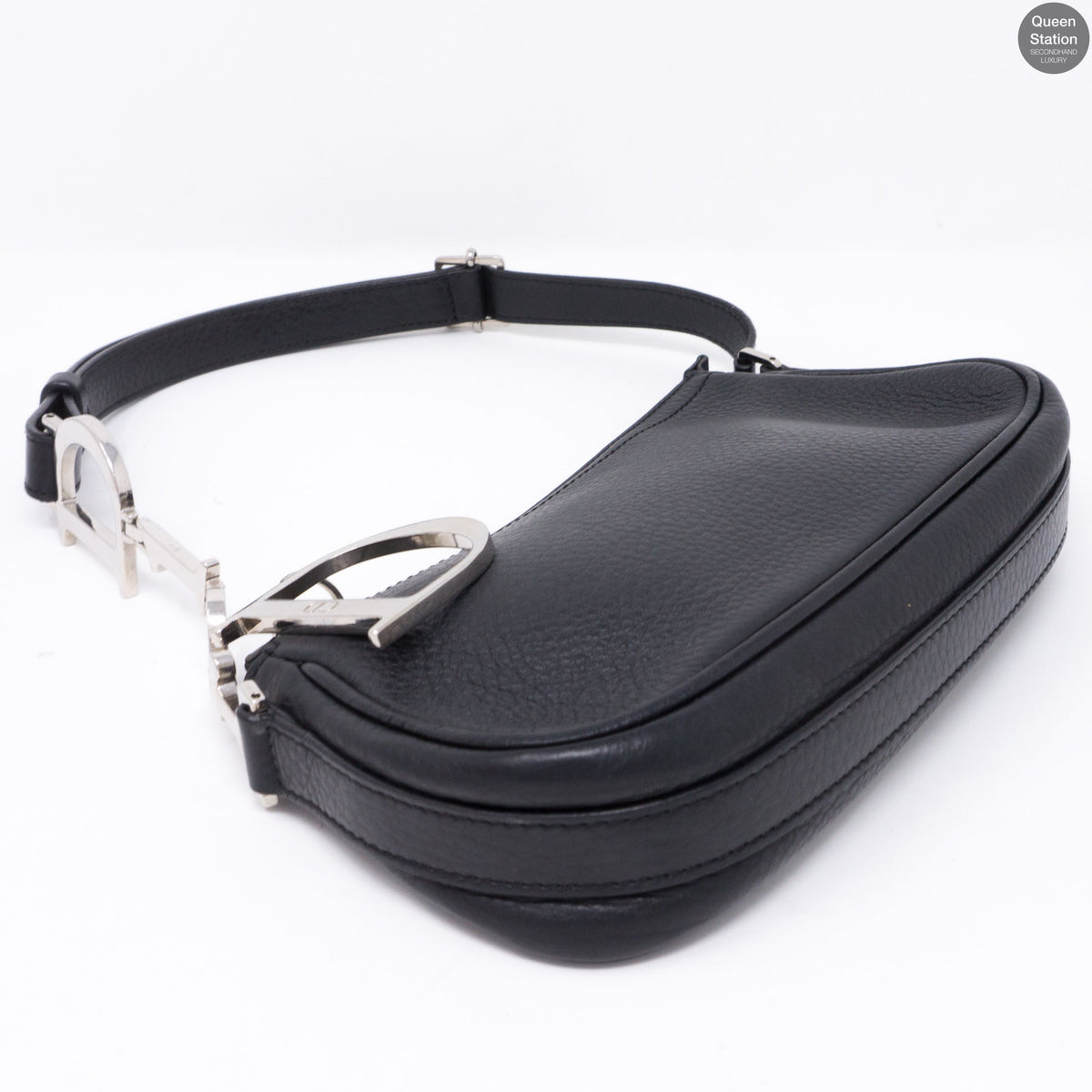 D Charms Black Leather Pochette