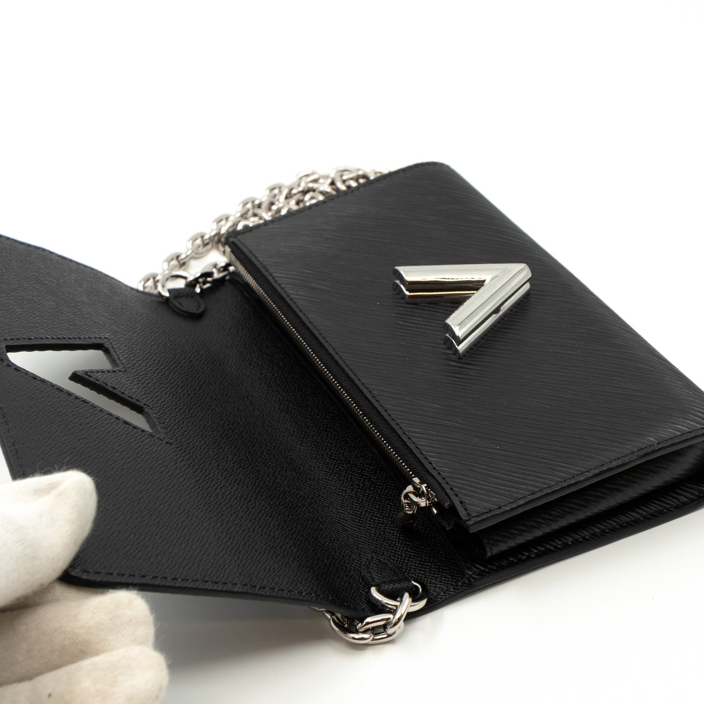 Twist Chain Wallet Epi Leather Black