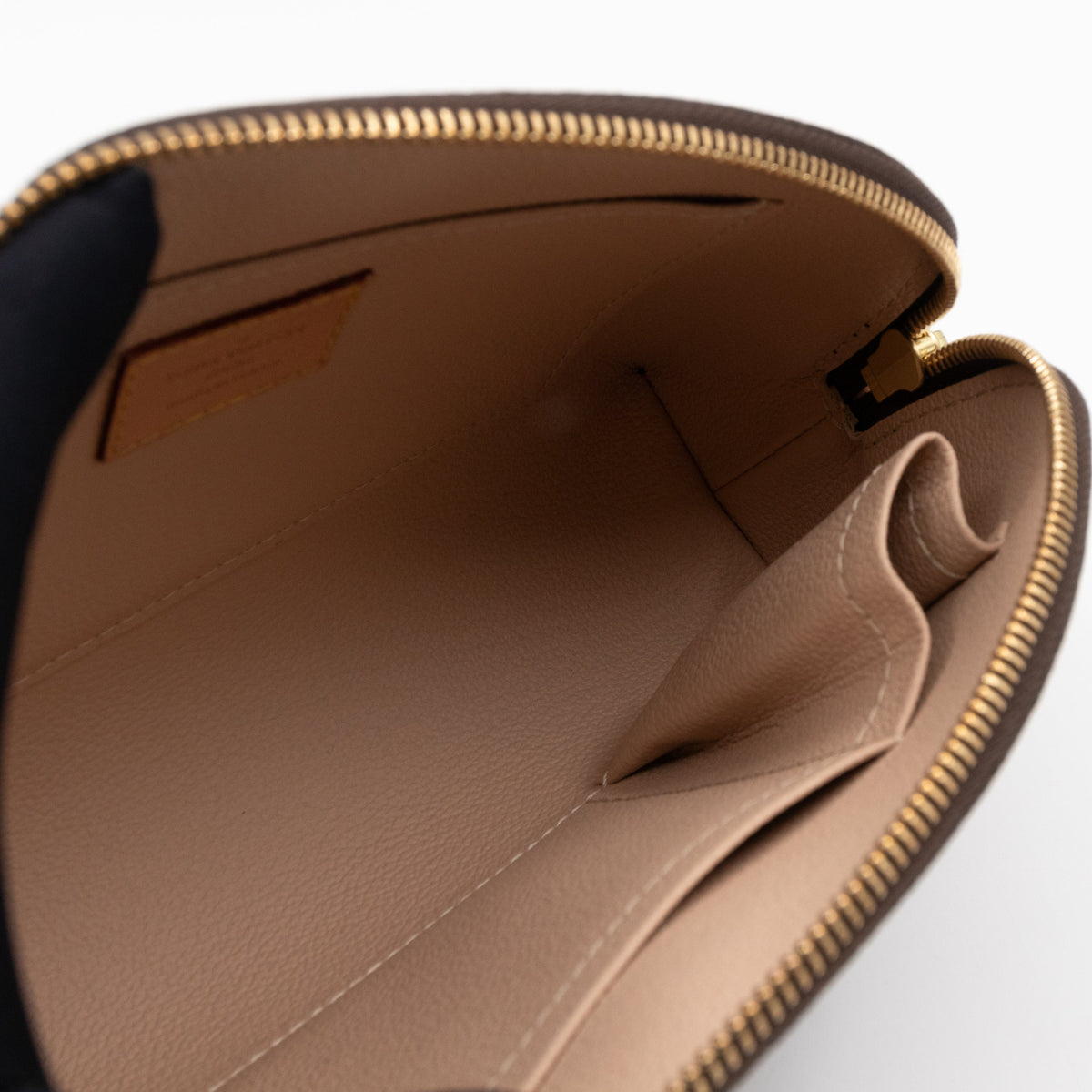 Cosmetic Pouch GM Monogram