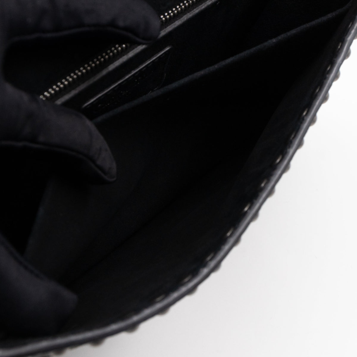 Addict Medium Black Calfskin Ruthenium