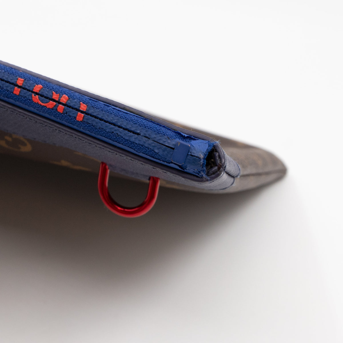 Apollo Pochette GM Split Line Monogram