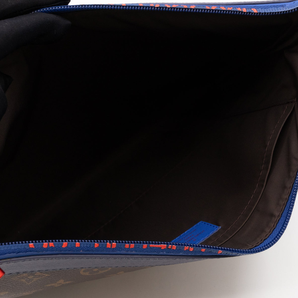 Apollo Pochette GM Split Line Monogram