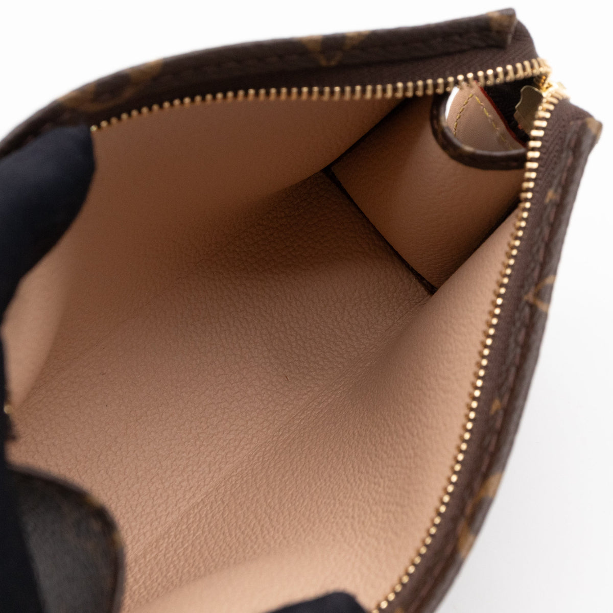 Toiletry Pouch 15 Monogram