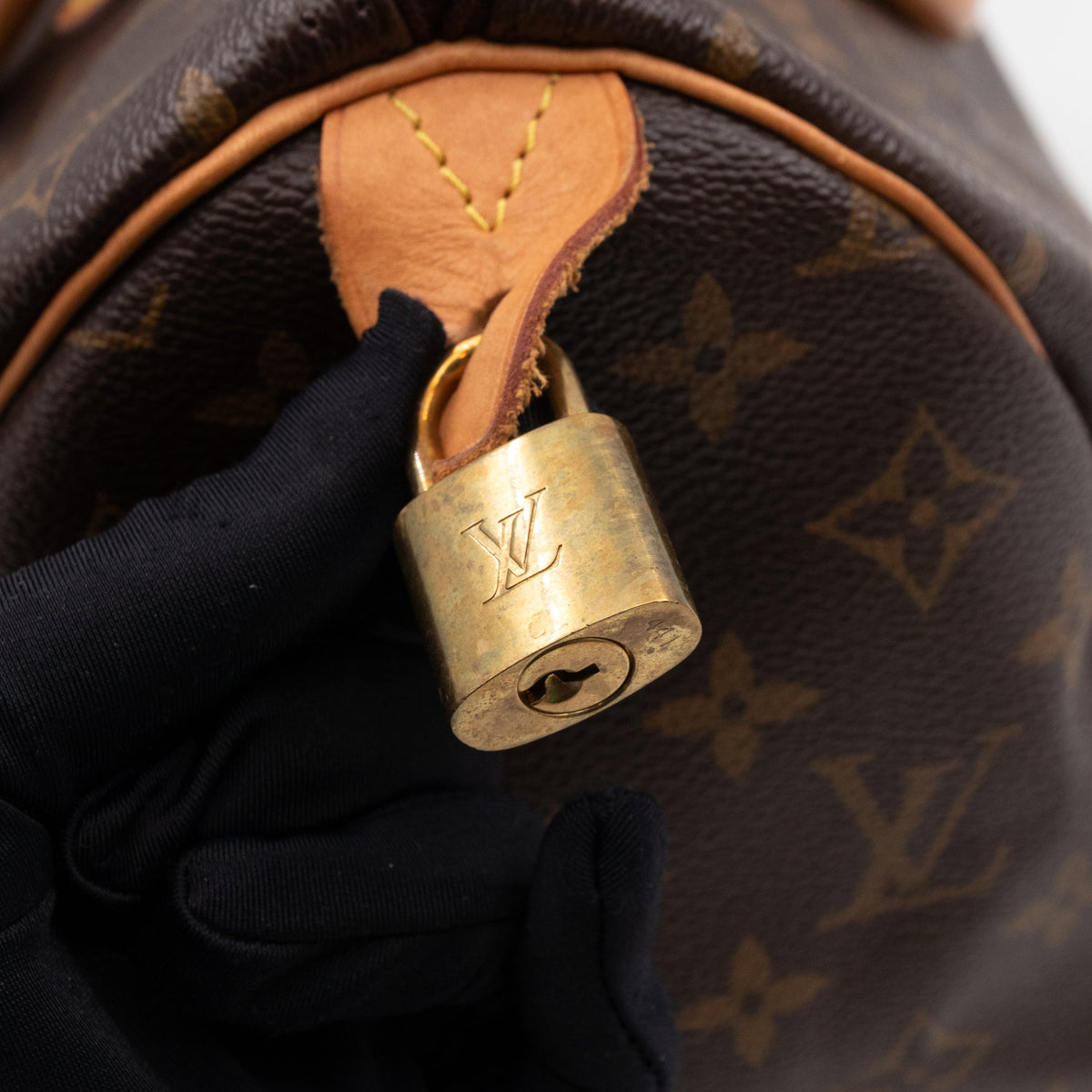 Speedy 35 Monogram