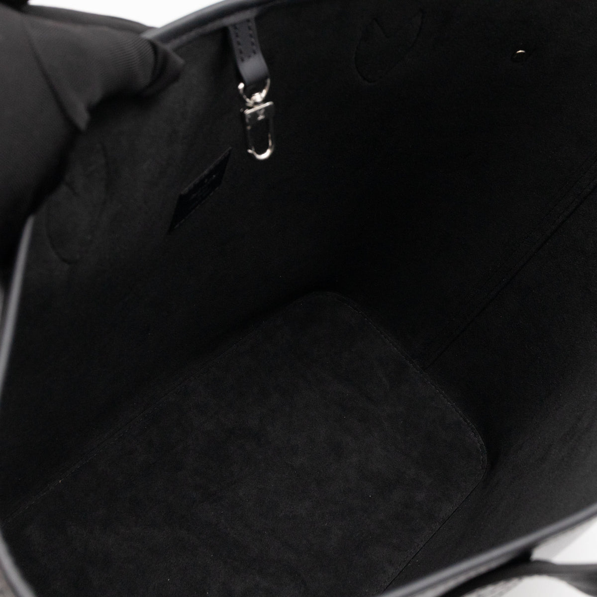 Neverfull MM Black Epi Leather with Pochette