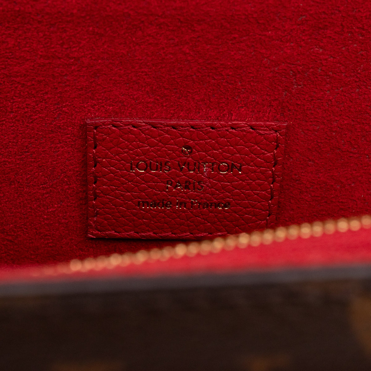 Victoire Monogram Red