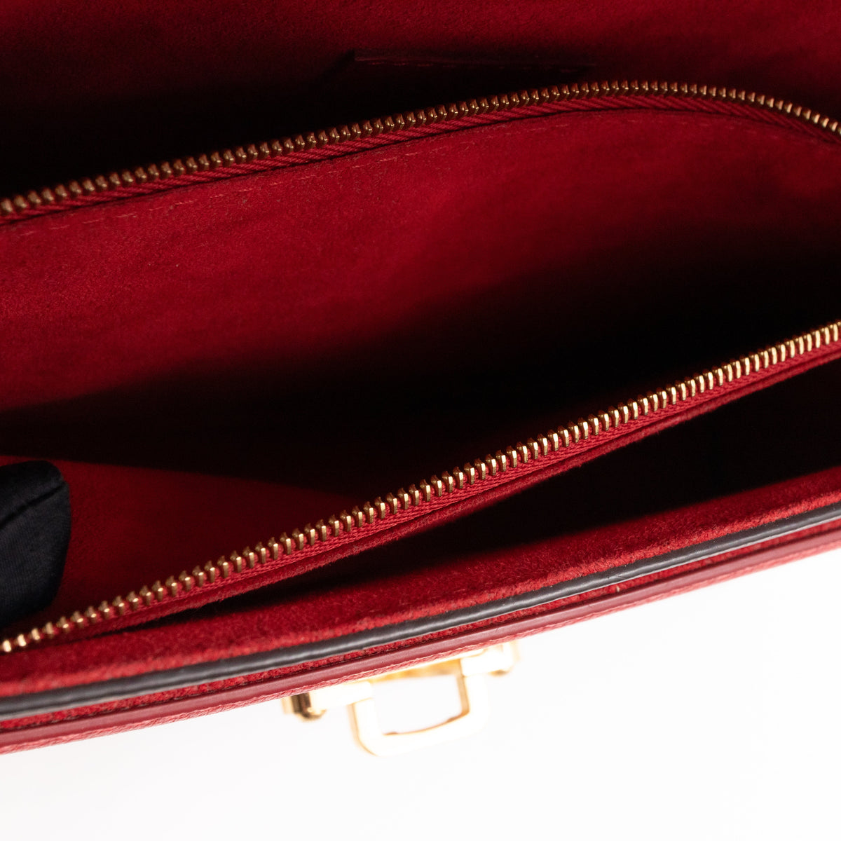 Victoire Monogram Red