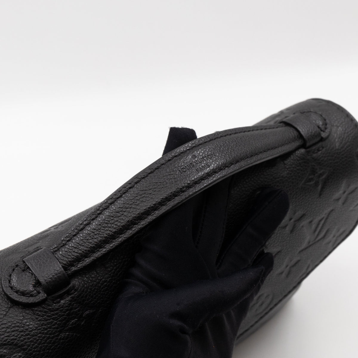 Pochette Metis Black Monogram Empreinte Leather