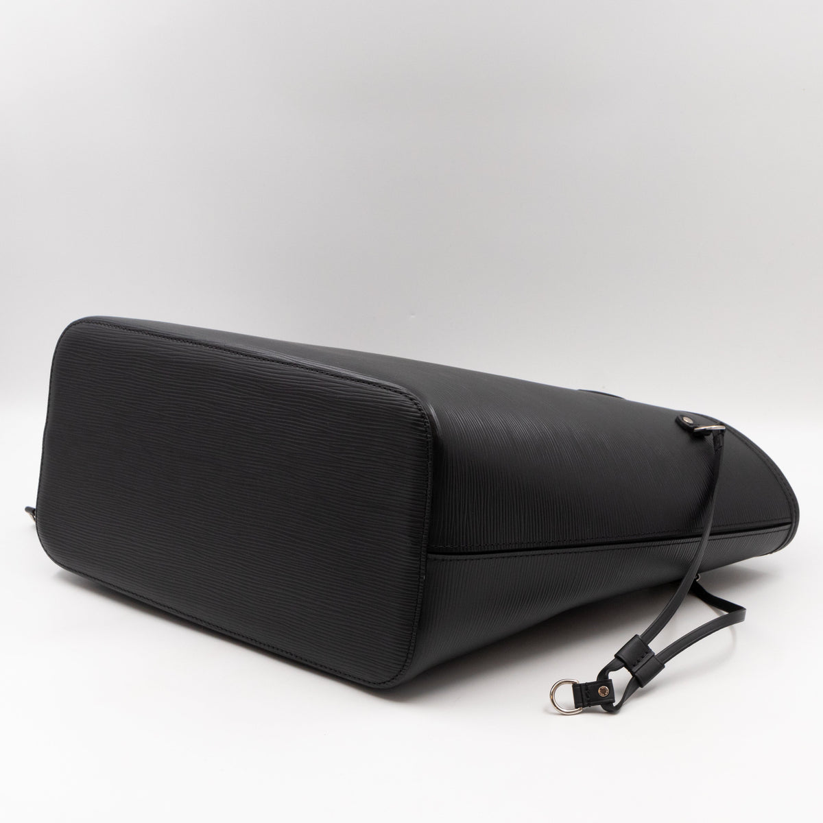 Neverfull MM Black Epi Leather