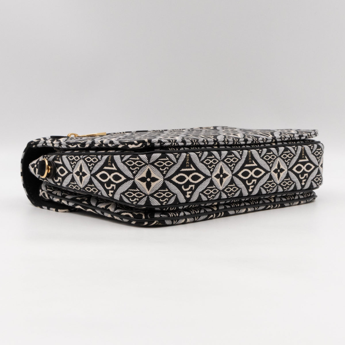 Pochette Metis Since 1854