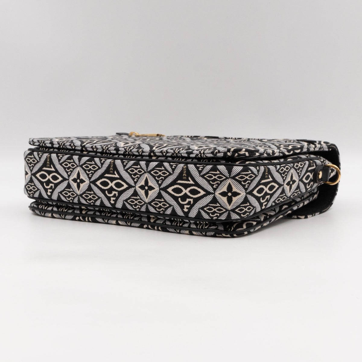 Pochette Metis Since 1854