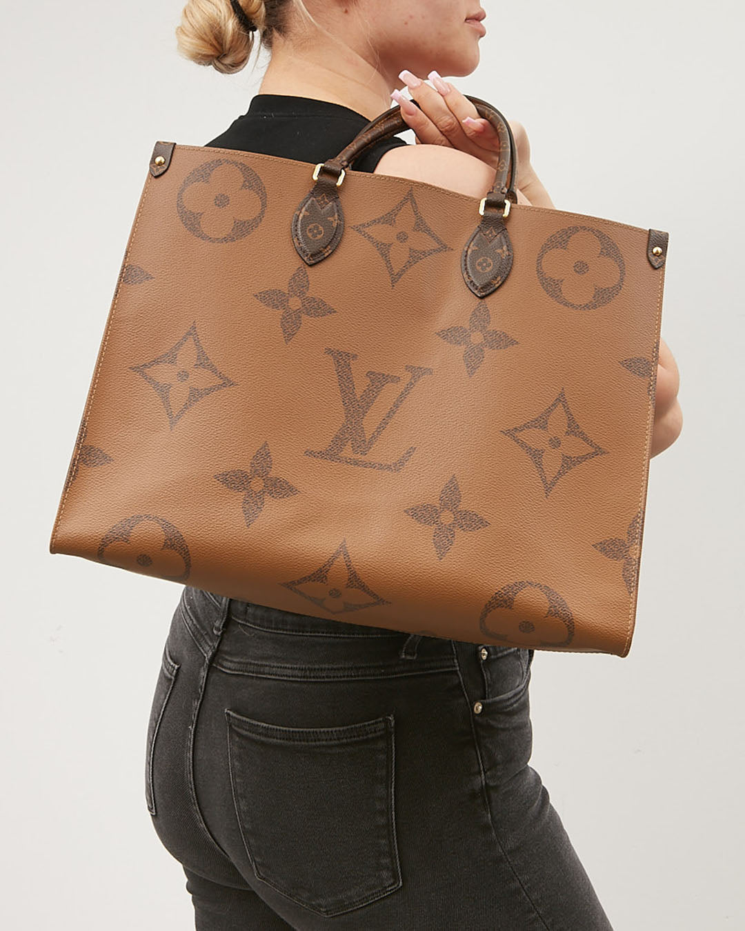 Louis Vuitton Reverse Monogram Giant Onthego GM Tote Bag