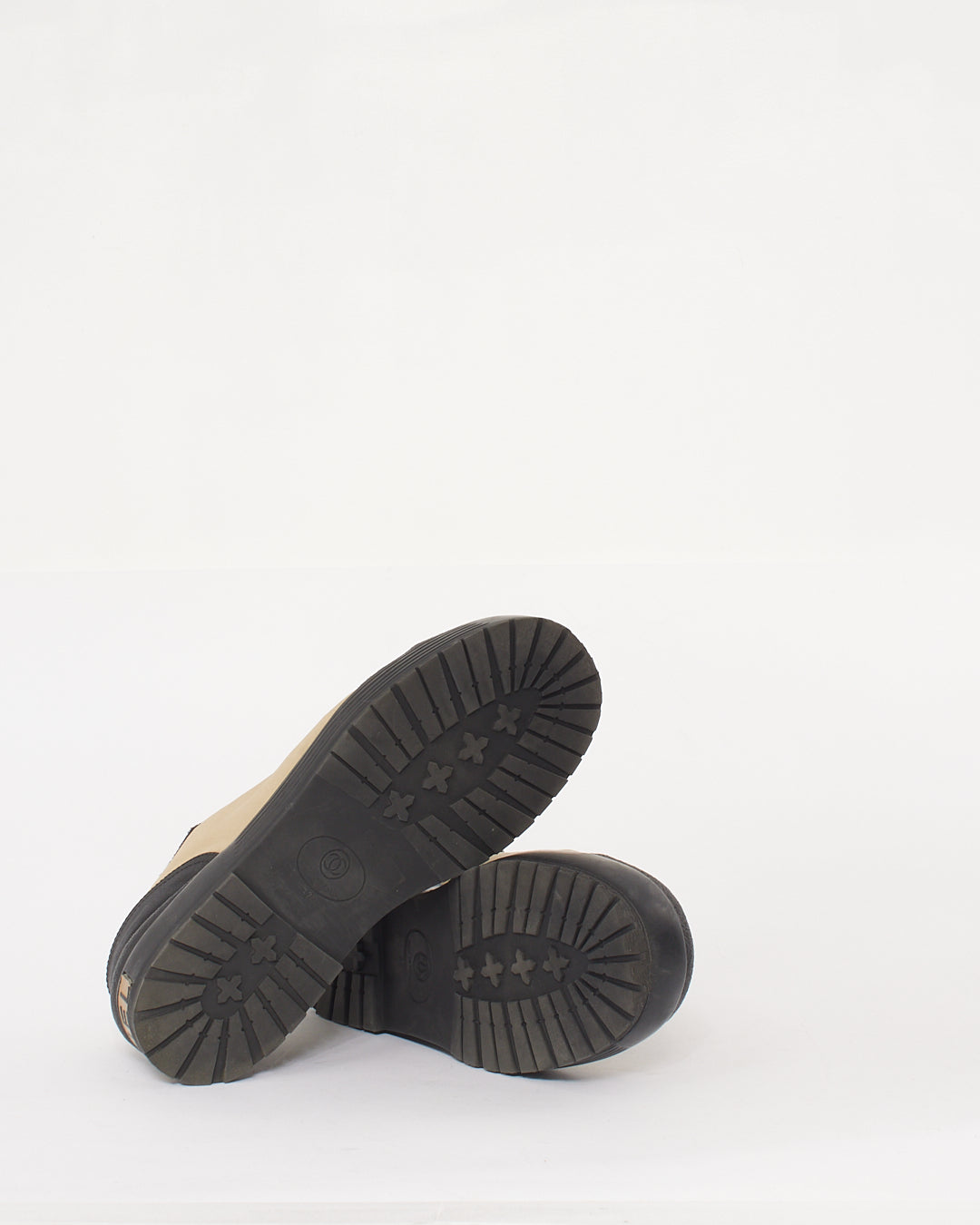 Chanel Beige and Black Nylon Low Top Sneakers With CC Logo - 37