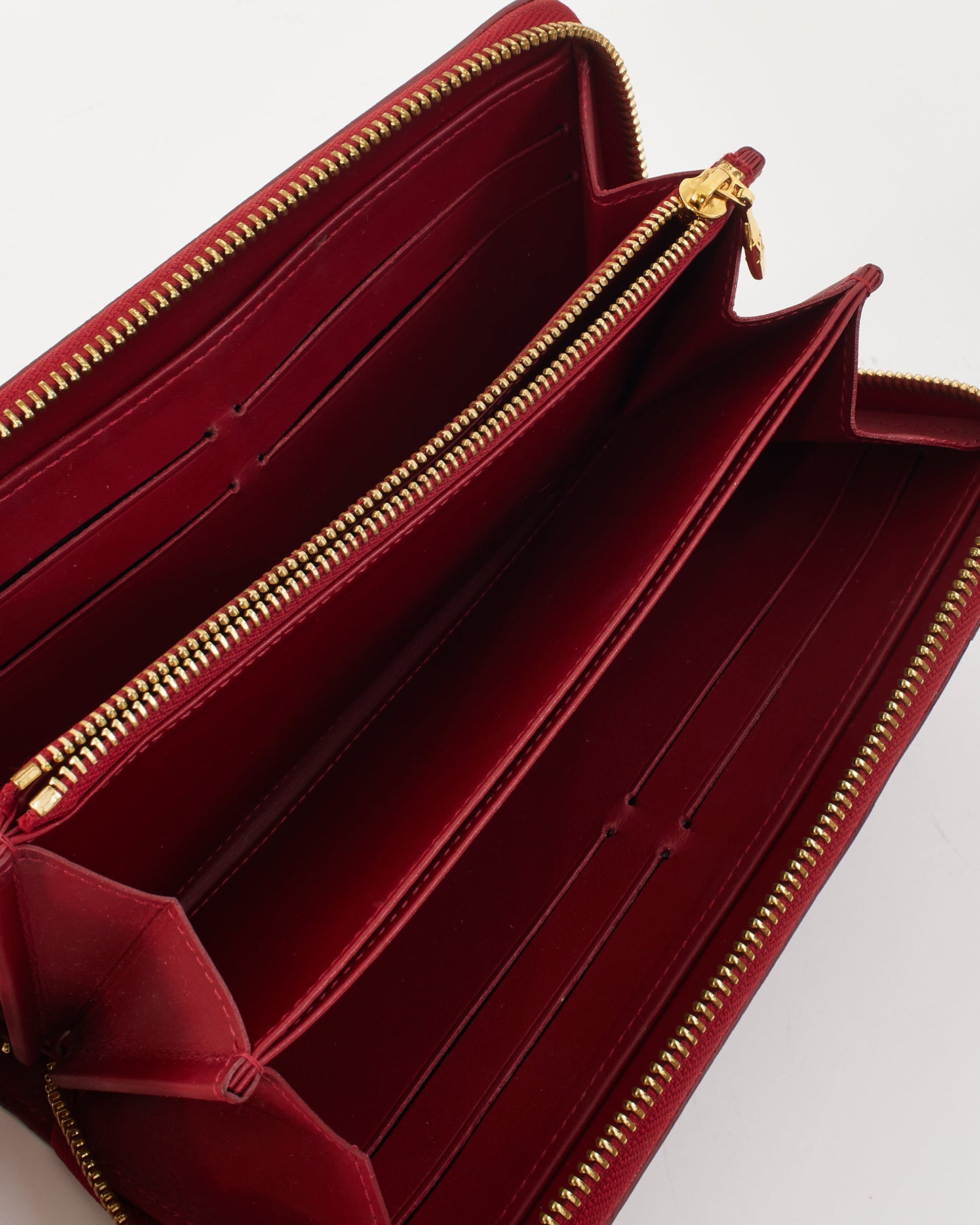 Louis Vuitton Red Monogram Vernis Leather Zippy Wallet