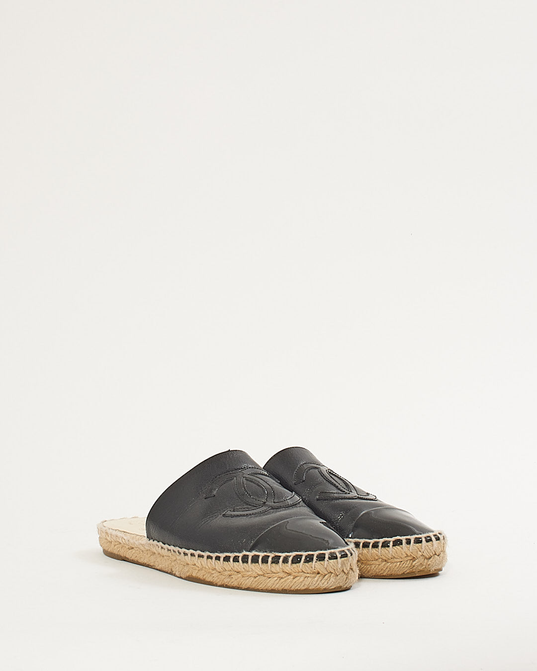 Chanel Black Leather CC Interlocking Patent Espadrille Slides - 37