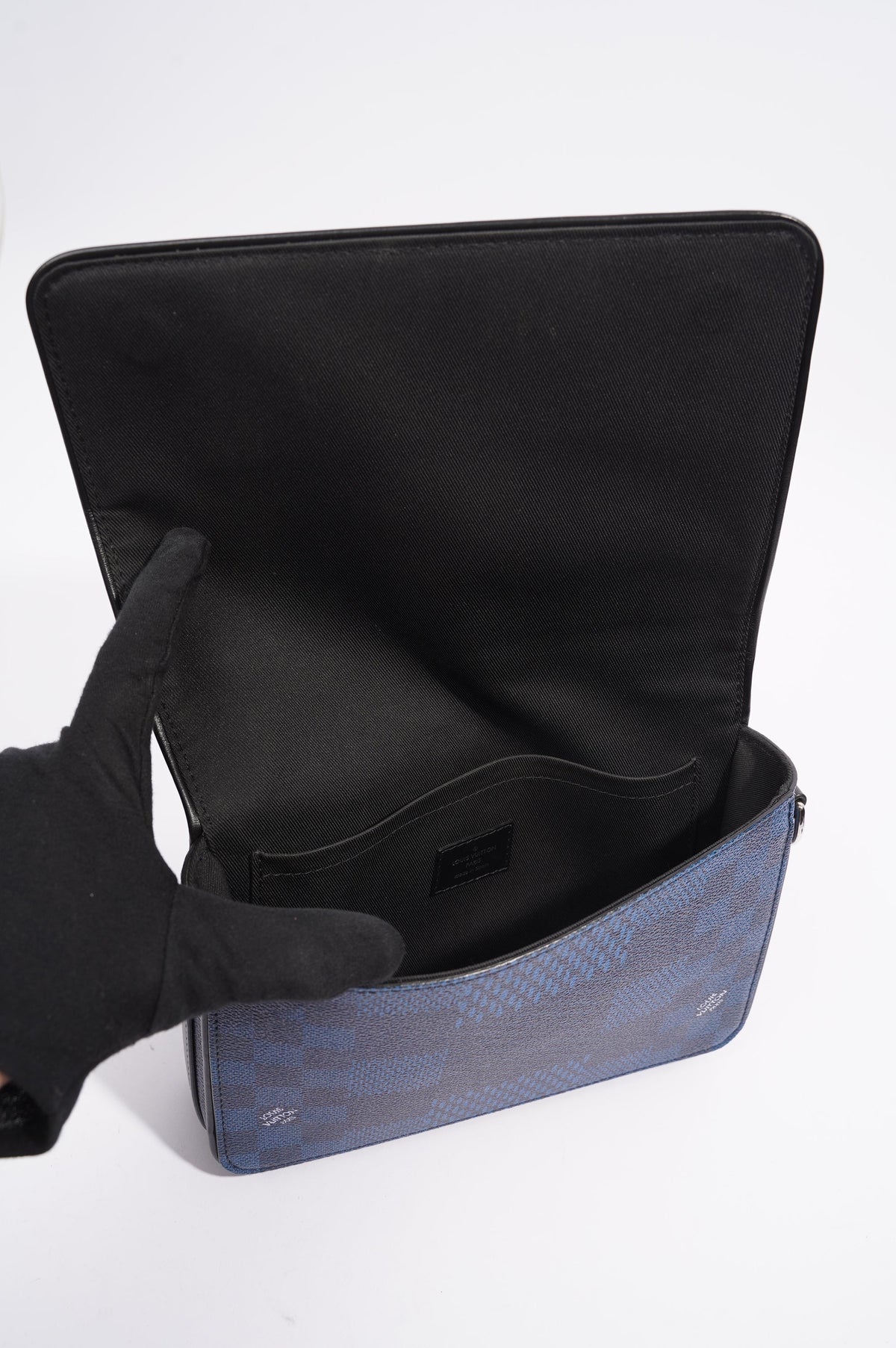 Louis Vuitton Studio Messenger Bag Damier Graphite 3D Canvas