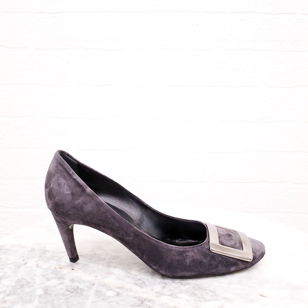 ROGER VIVIER GREY SUEDE HEELS WITH BUCKLE - SIZE 38