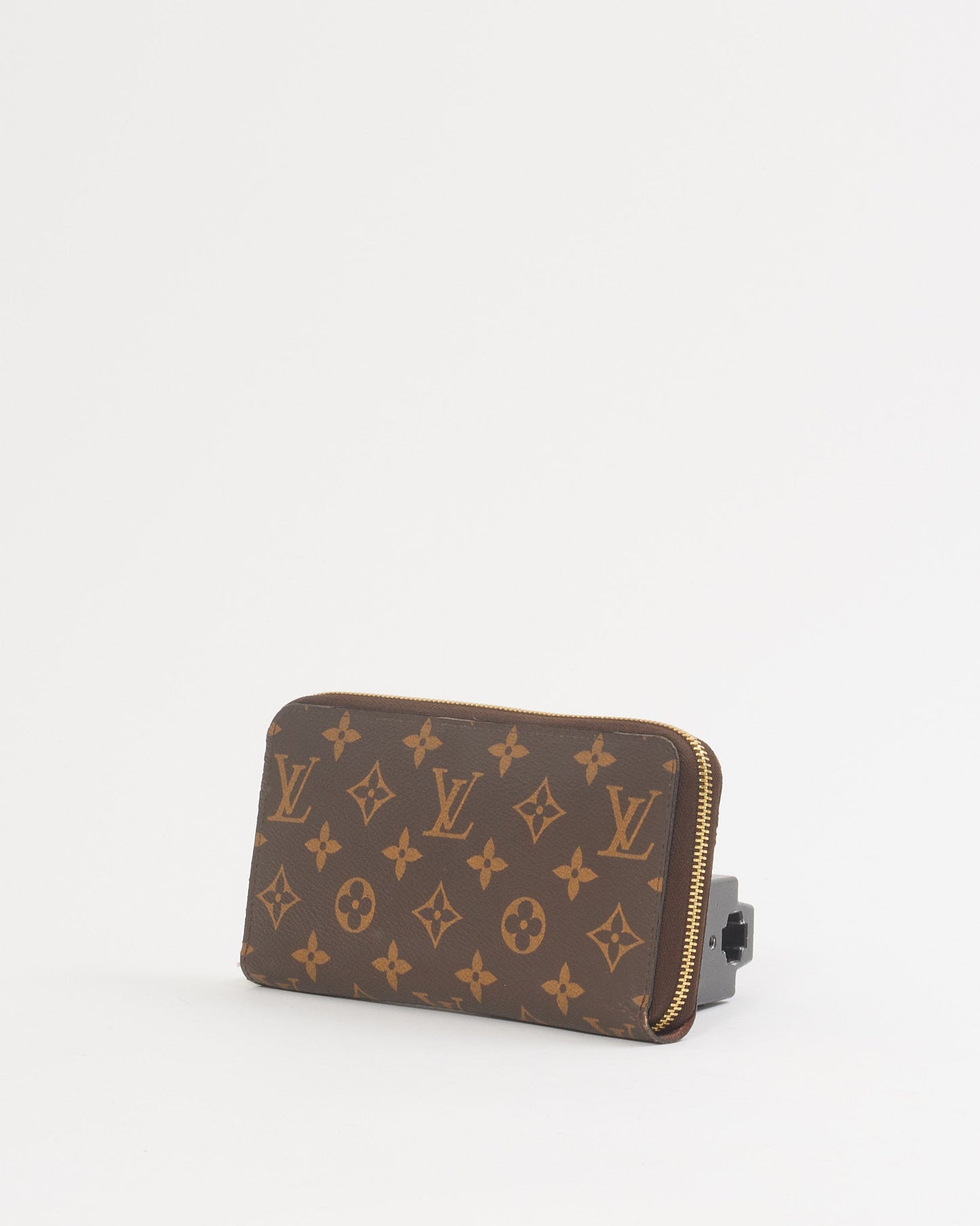 Louis Vuitton Monogram Canvas Zippy Wallet