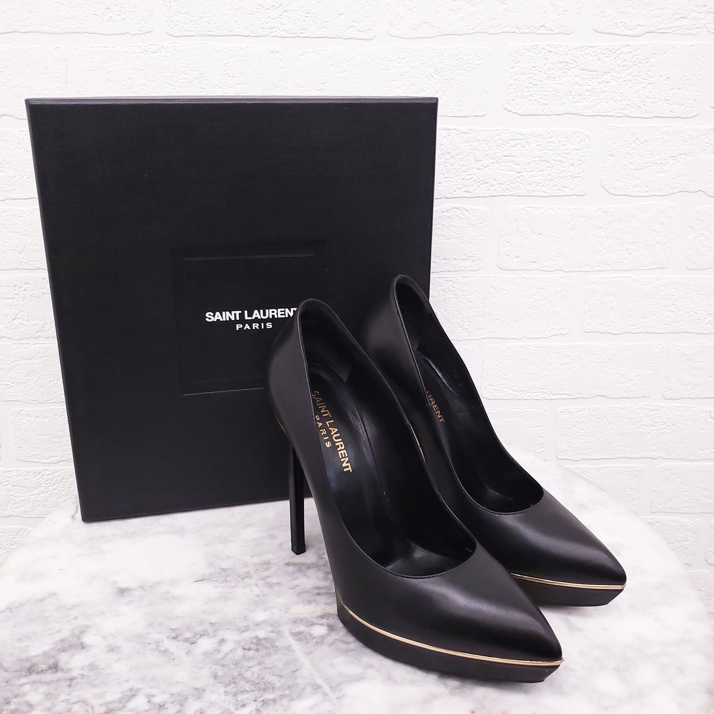 SAINT LAURENT BLACK AND GOLD 'JANIS' PLATFORM HEELS - SIZE 37