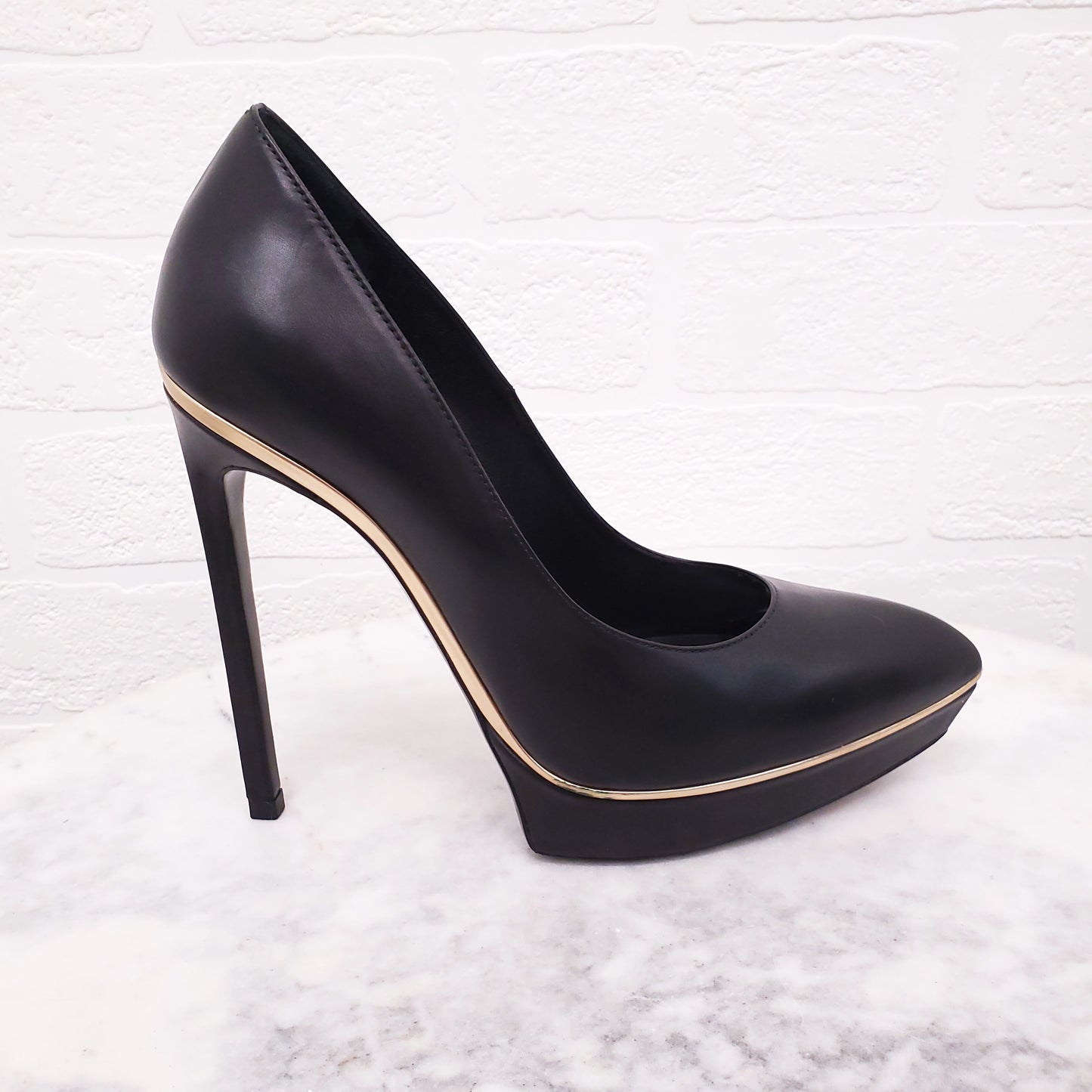 SAINT LAURENT BLACK AND GOLD 'JANIS' PLATFORM HEELS - SIZE 37