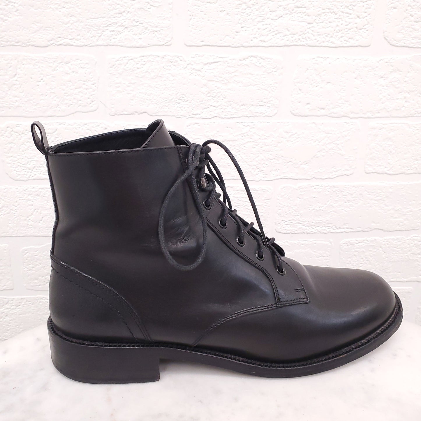 SAINT LAURENT BLACK LACE UP BOOTS - SIZE 38.5