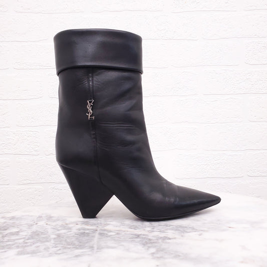 SAINT LAURENT BLACK LEATHER 'NIKI POINTED TOE' BOOTS - SIZE 38.5