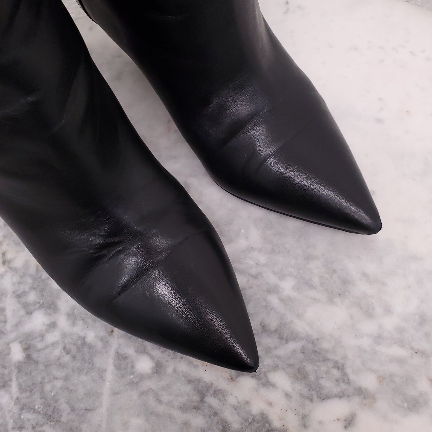 SAINT LAURENT BLACK LEATHER 'NIKI POINTED TOE' BOOTS - SIZE 38.5