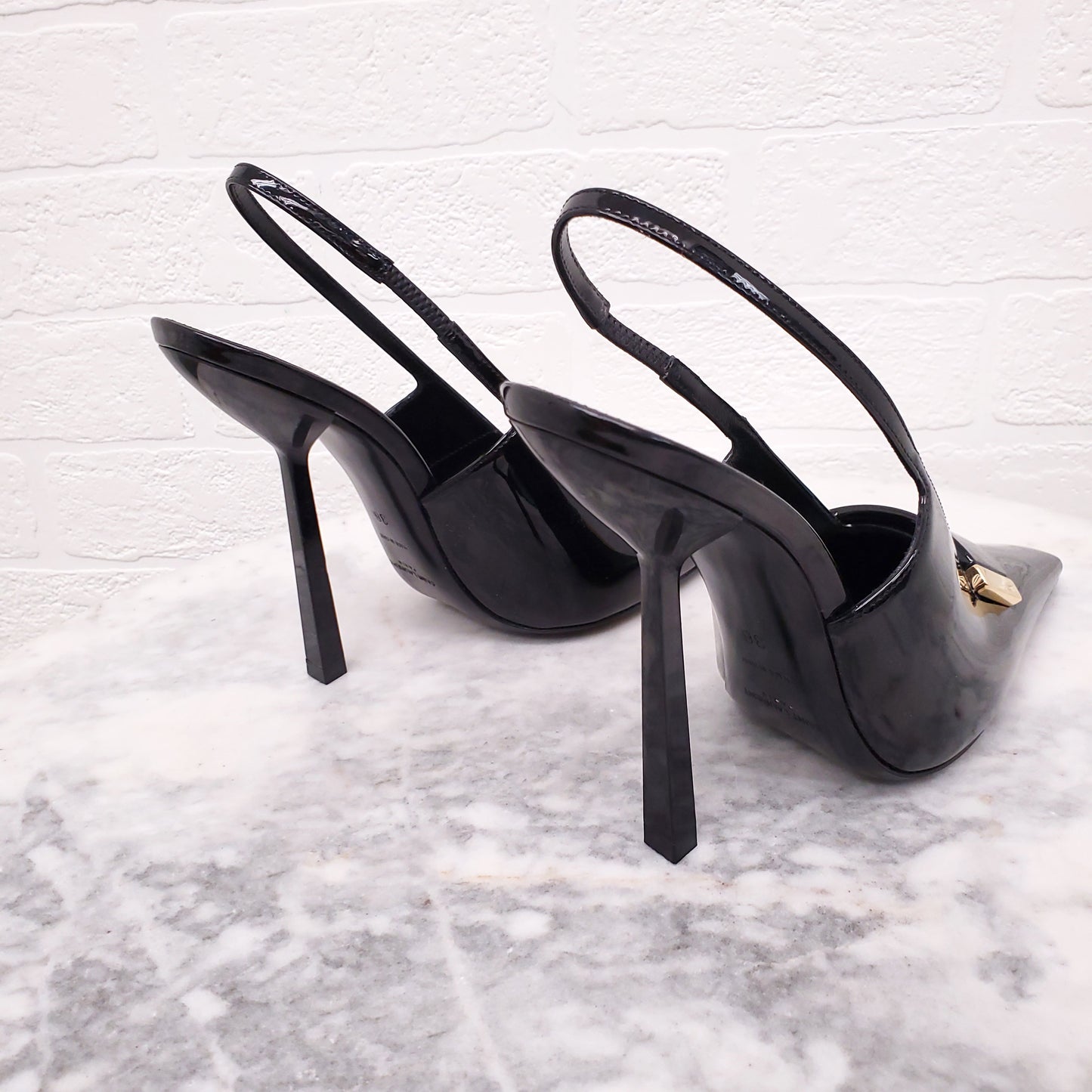 SAINT LAURENT BLACK PATENT 'MADAME' SLINGBACK HEELS - SIZE 36