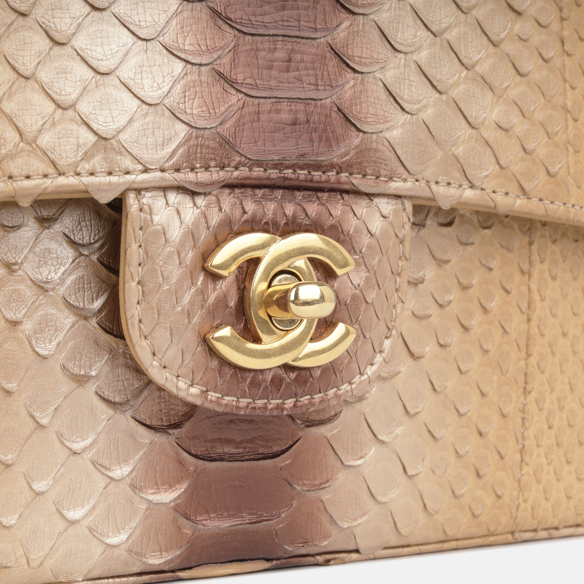 Classic Flap Bag - Medium