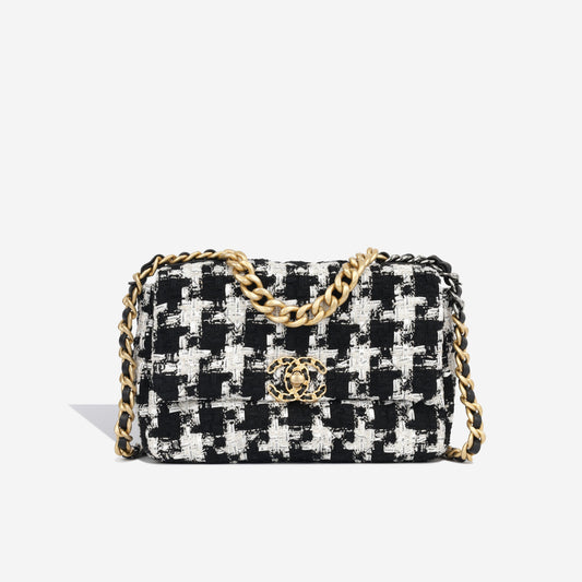 Chanel 19 - Small