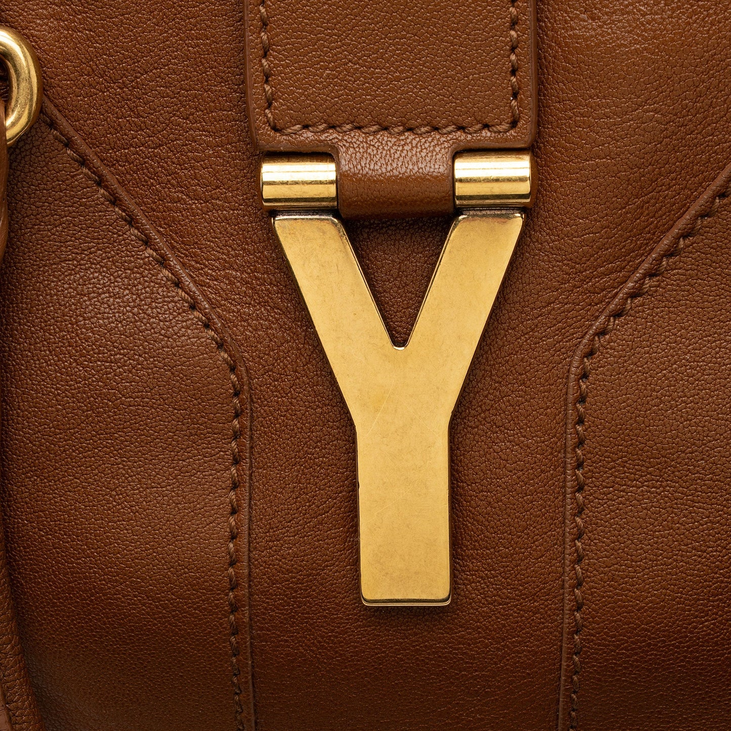 Saint Laurent Calfskin Cabas Chyc Medium Tote Ivua2g