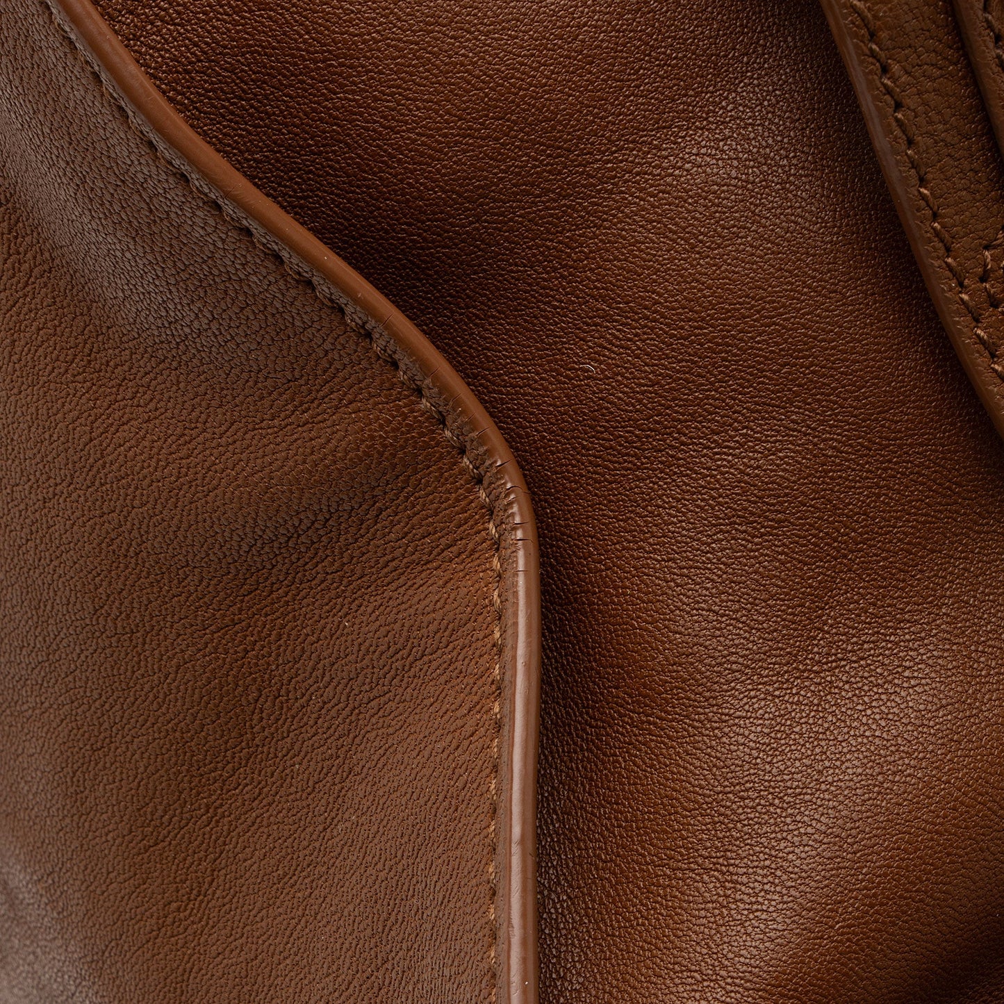 Saint Laurent Calfskin Cabas Chyc Medium Tote Ivua2g