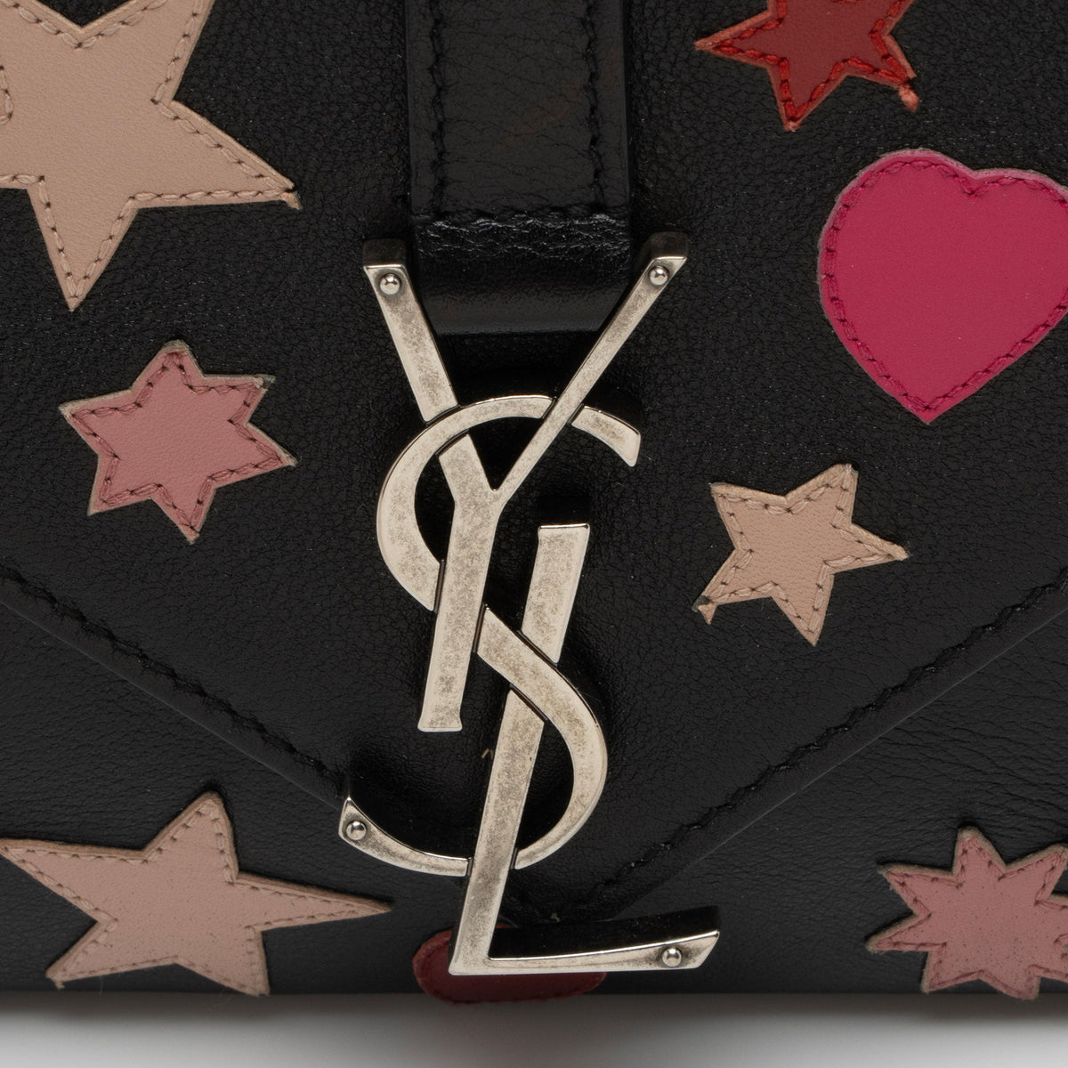 Saint Laurent Calfskin Heart Patchwork Monogram Chain Wallet jEB9si