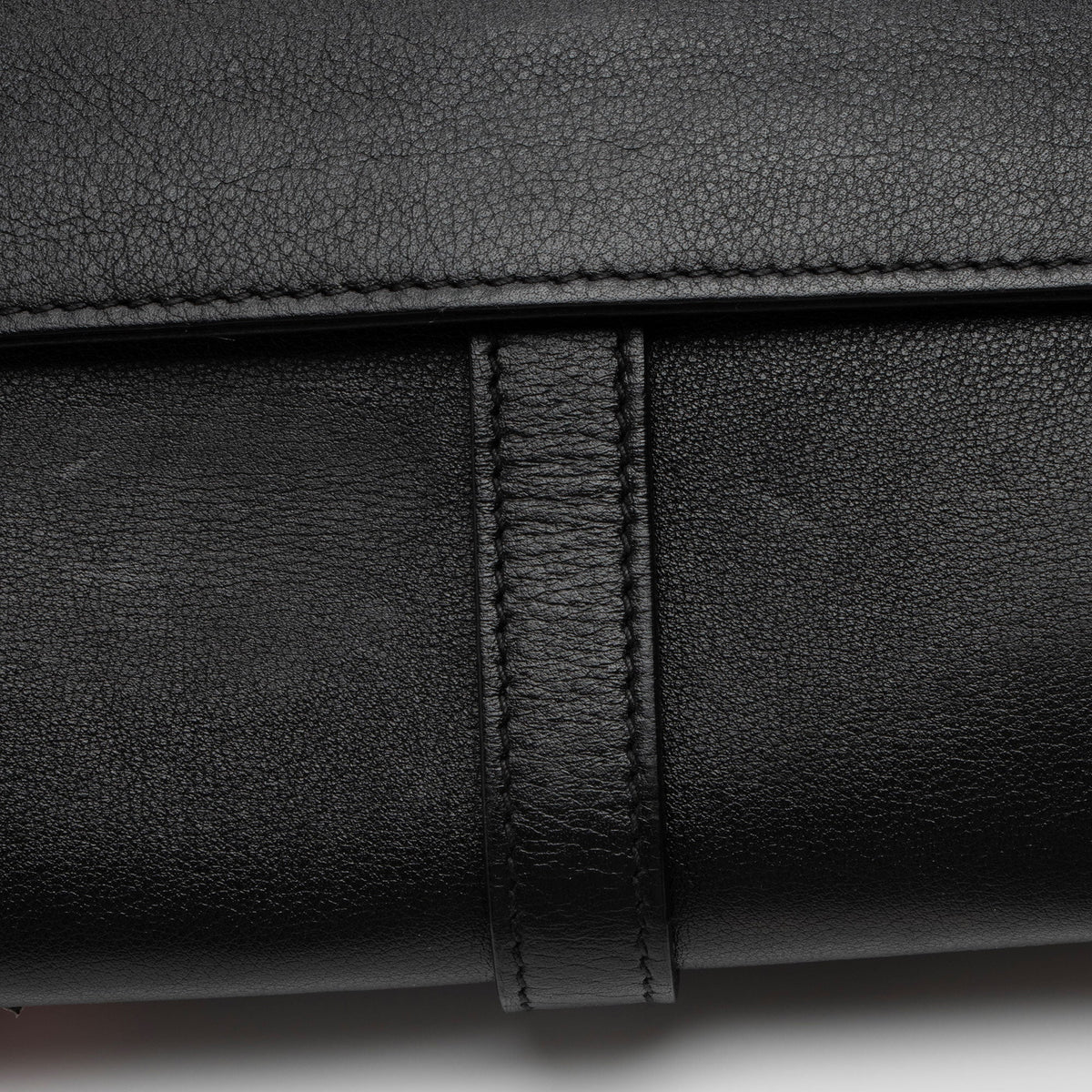 Saint Laurent Calfskin Heart Patchwork Monogram Chain Wallet jEB9si