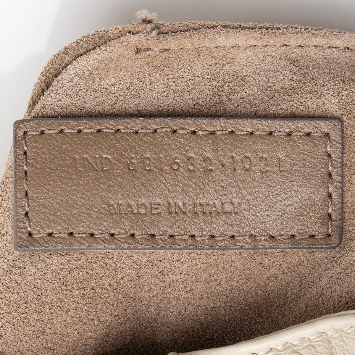 Saint Laurent Calfskin Monogram Pacpac Ruched Chain Hobo vWA46Q
