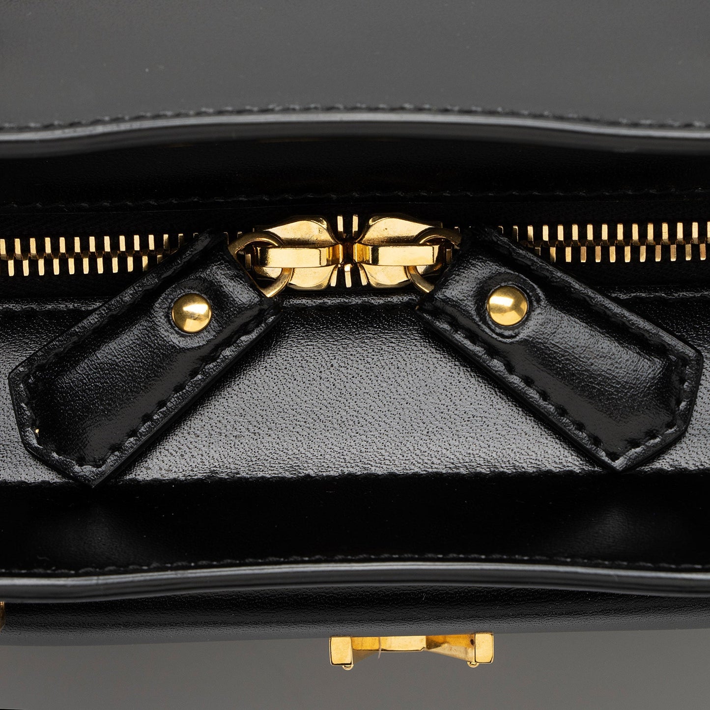 Saint Laurent Calfskin Monogram Uptown Medium Tote H6s3rP