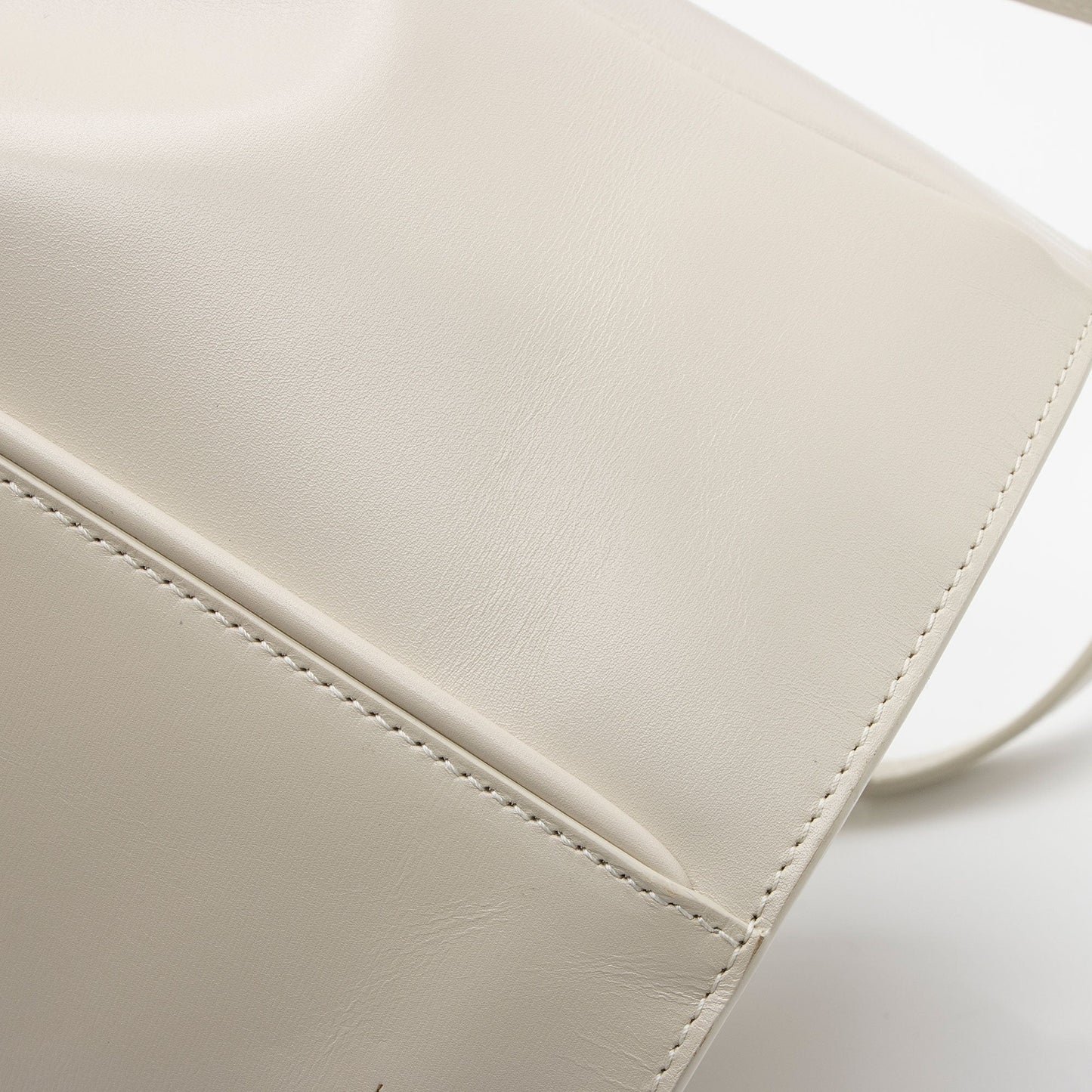 Saint Laurent Calfskin Talitha Medium Bucket Bag RvP2LH