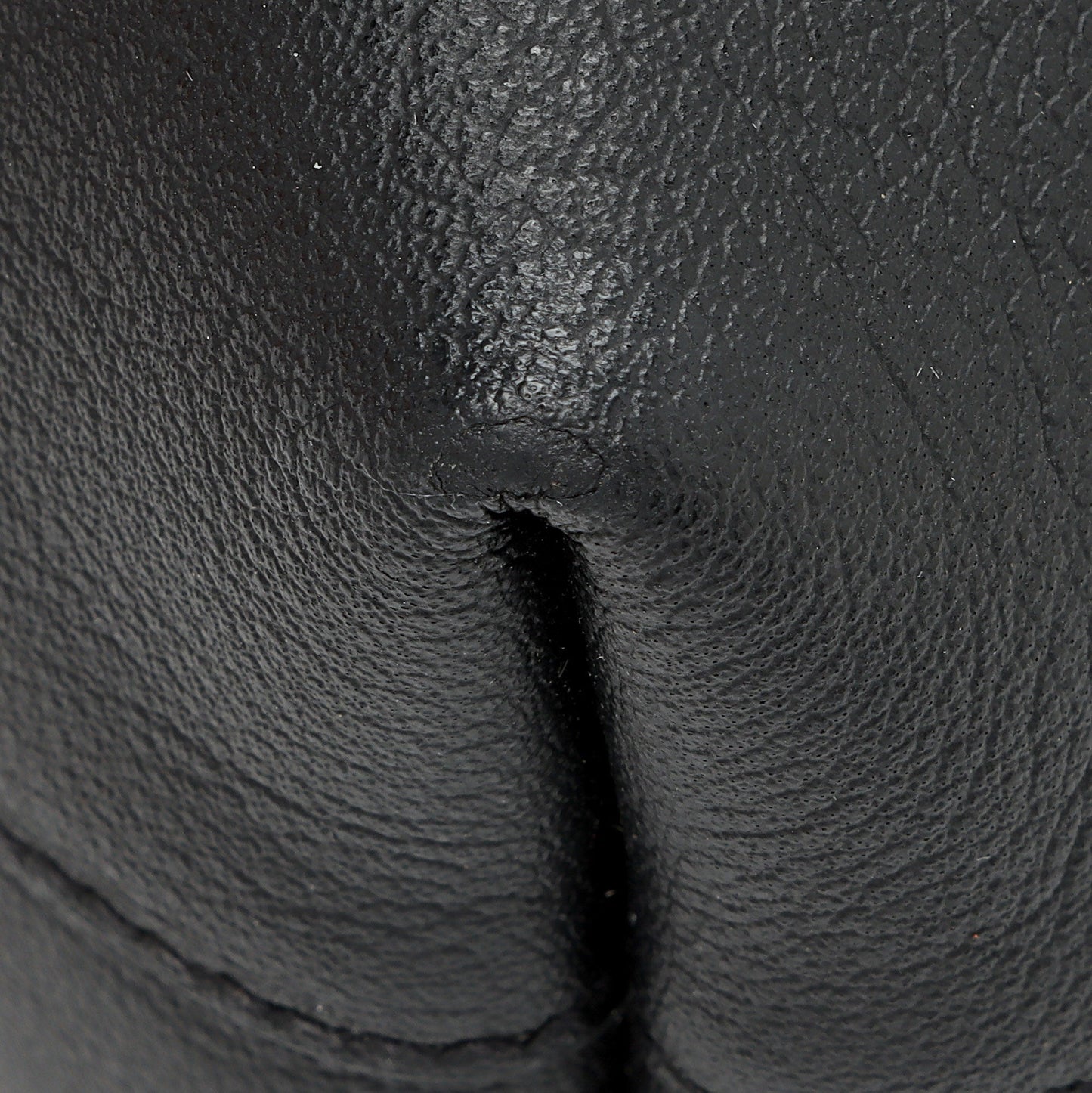 Saint Laurent Calfskin Toy Shopping Tote KLo77l