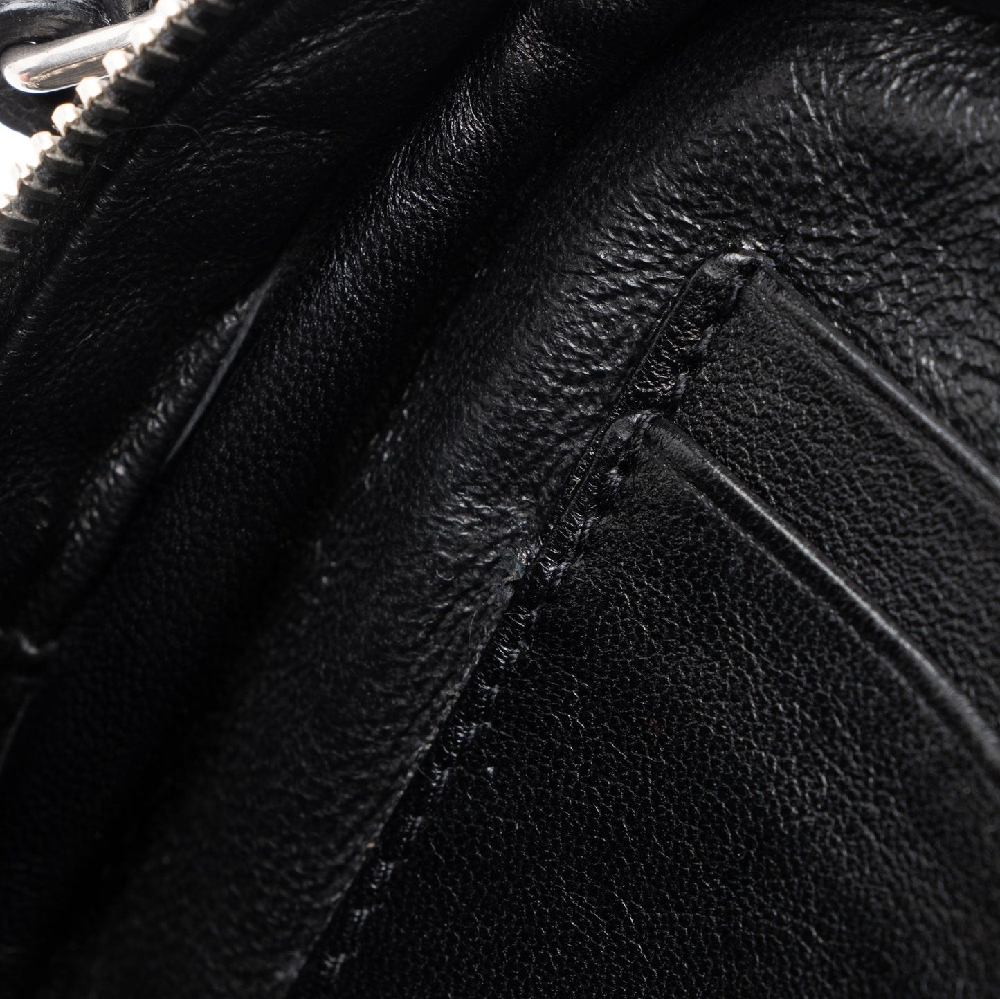 Saint Laurent Croc Embossed Leather Monogram Blogger Bag XNnxZ2