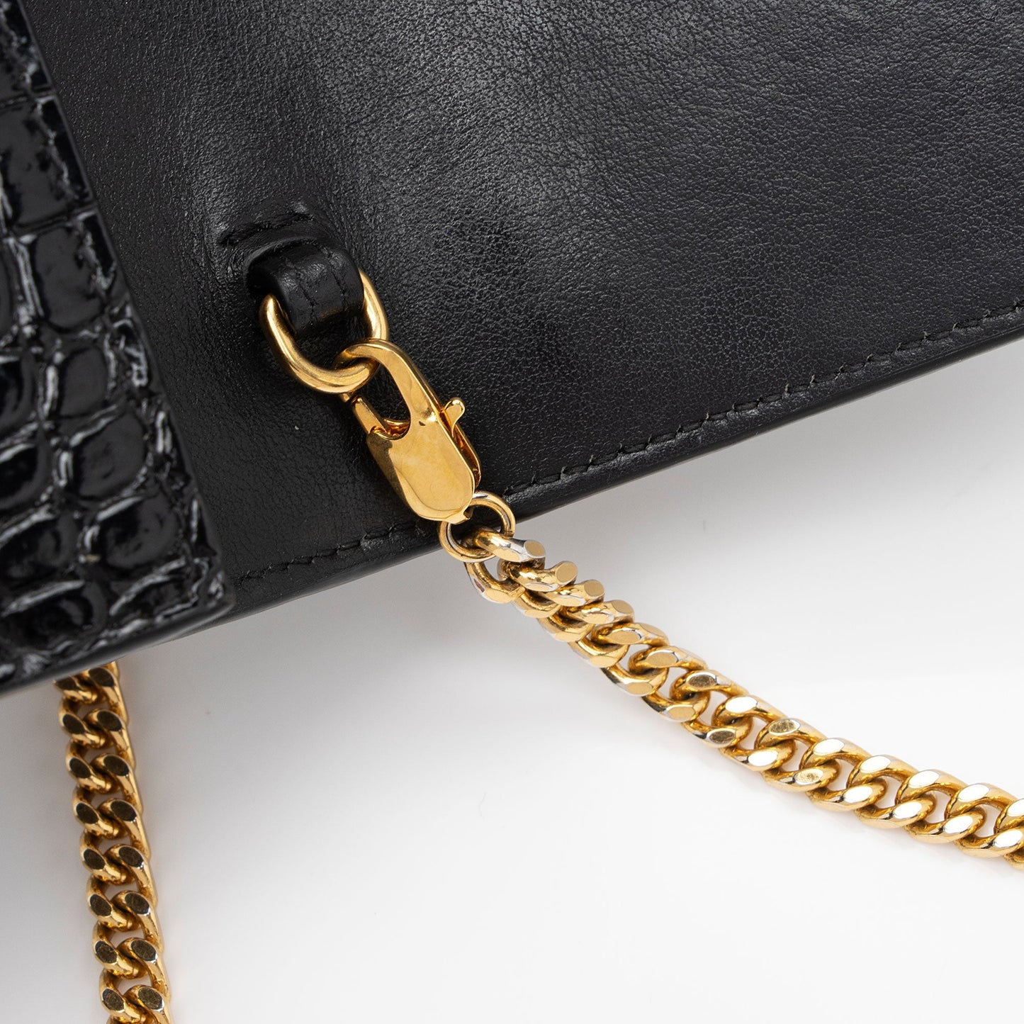Saint Laurent Croc Embossed Leather Monogram Uptown Chain Wallet wPV9vB