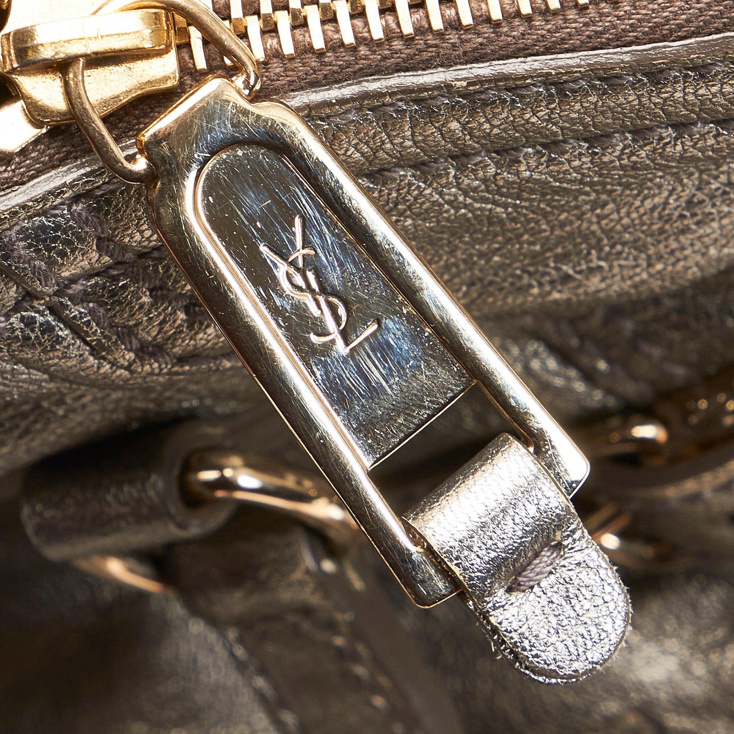 Saint Laurent Downtown Patent Leather Handbag (SHG-27230