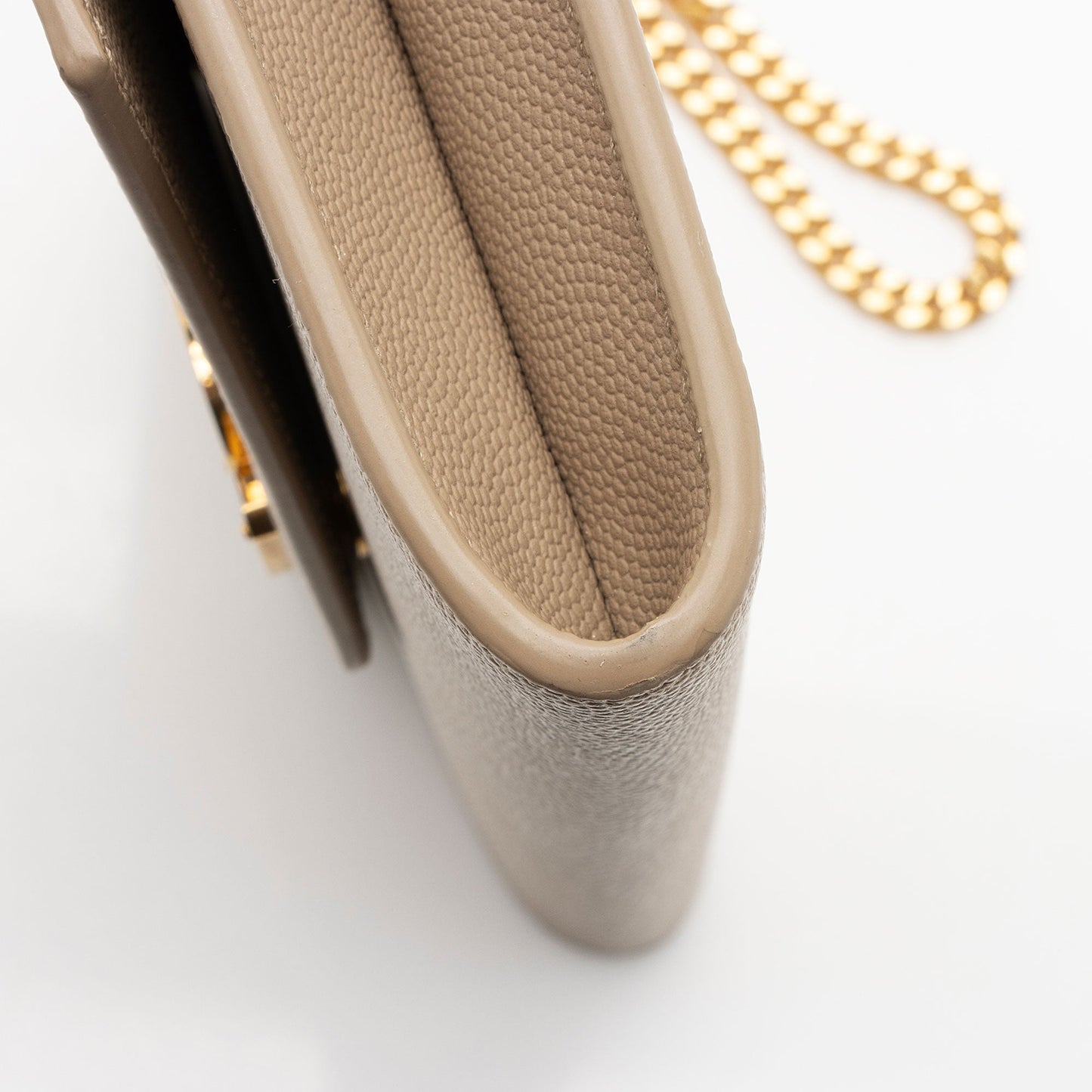 Saint Laurent Grain De Poudre Monogram Uptown Chain Wallet wooMCi