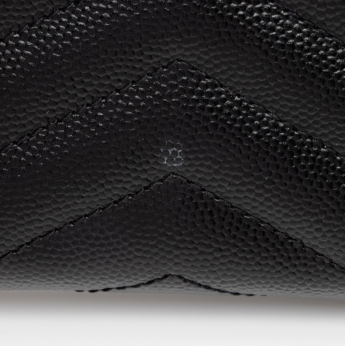 Saint Laurent Grain de Podure Zipped Monogram Wallet we8vHe